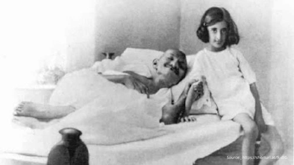 Mahatma Gandhi with Indira andhi
