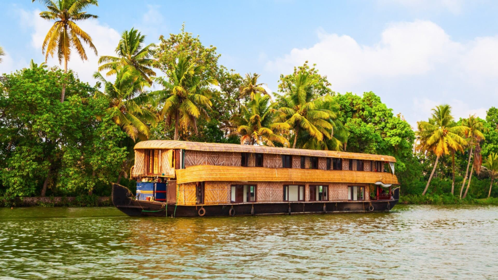 Backwaters of Alleppey- Beach destinations for digital detox in India